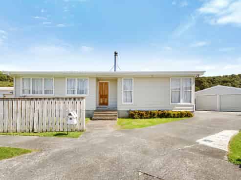 15 Kerepehi Grove, Wainuiomata