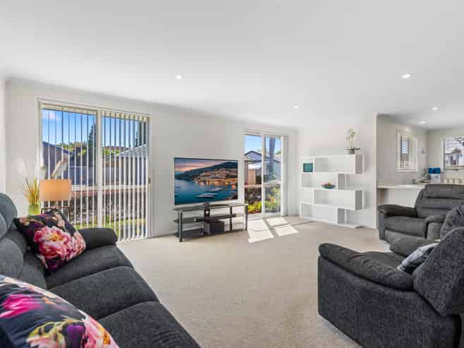 8 Seashell Drive, Papamoa