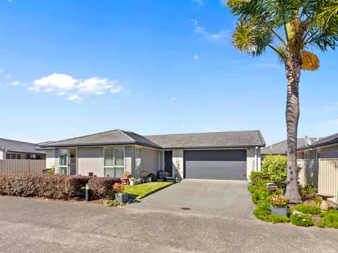 8 Seashell Drive, Papamoa