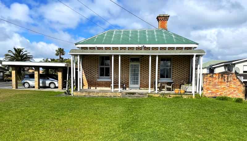 1 Exler Place , Avondale