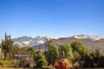  Templeton Street, Albert Town