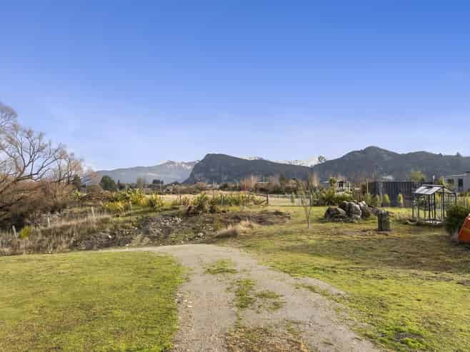  Templeton Street, Albert Town