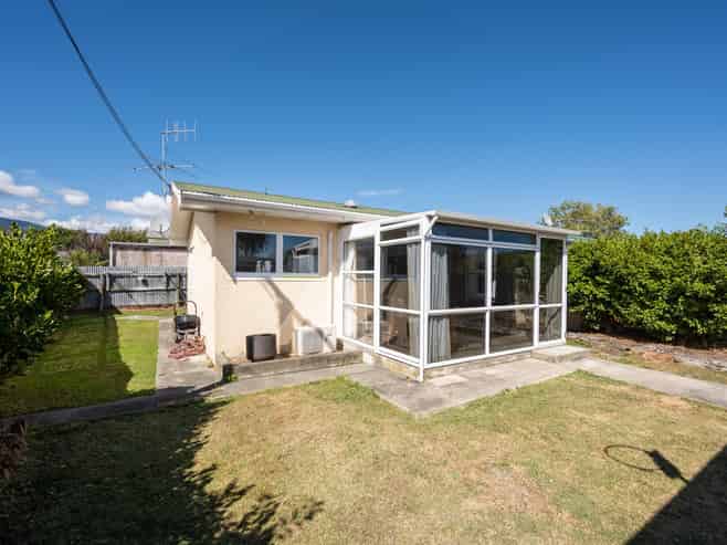 2/64 Golf Road, Tahunanui