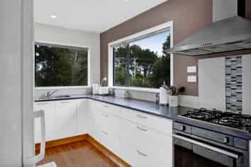 2952 Eltham Road, Opunake