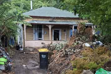 39 Back Road, Granity