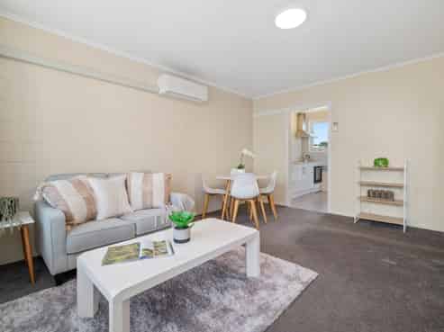 57E James Street, Glenholme