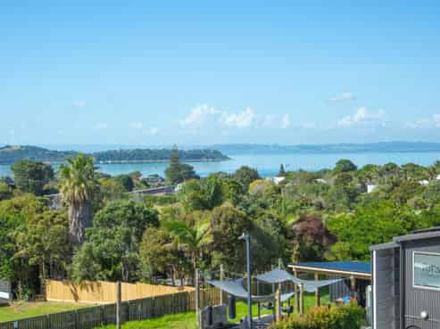 10/118 Ocean View Road, Oneroa