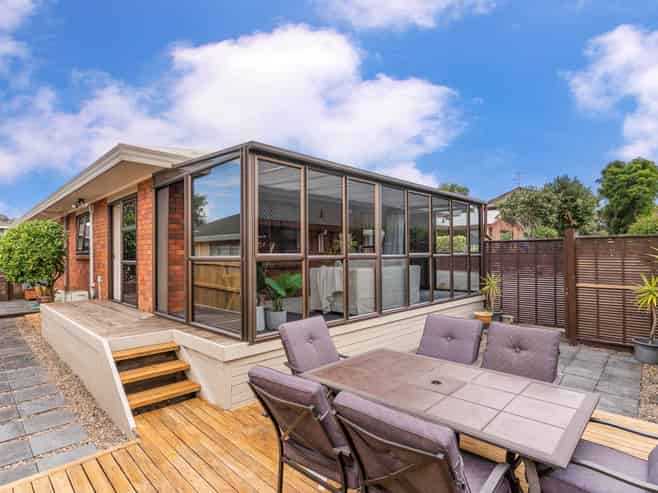 2/132 Wellington Street, Pukekohe