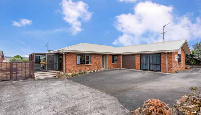 2/132 Wellington Street, Pukekohe