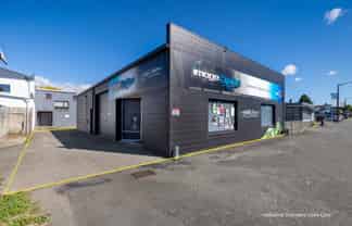 CBD Commercial Building - Invest or Occupy