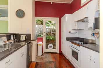 118 Ohiro Road, Brooklyn