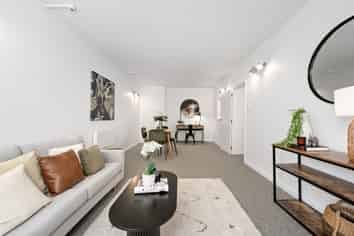 12/70 Hobson Street, Thorndon