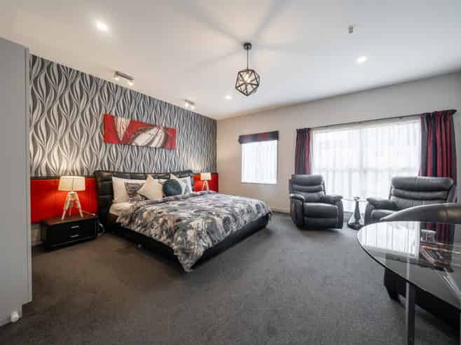 Prime FHGC Property - Quality Motel - 750m to CBD