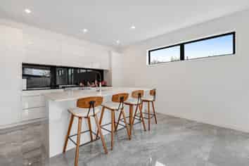 42 Resolution Drive, Gulf Harbour