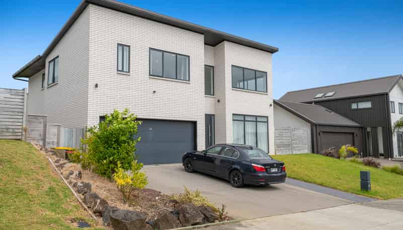 42 Resolution Drive, Gulf Harbour