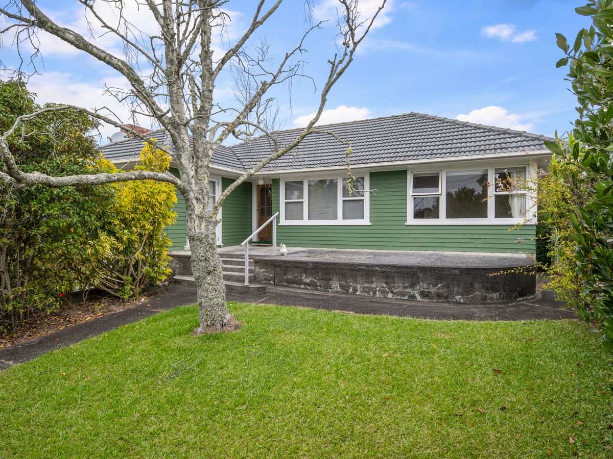 12 Maui Pomare Street, Blockhouse Bay, Auckland City, Auckland - Photo 2