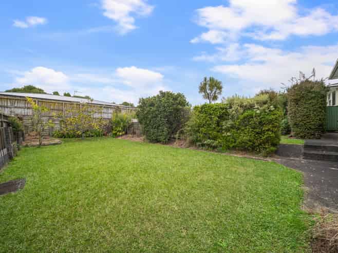 12 Maui Pomare Street, Blockhouse Bay