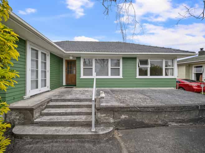 12 Maui Pomare Street, Blockhouse Bay