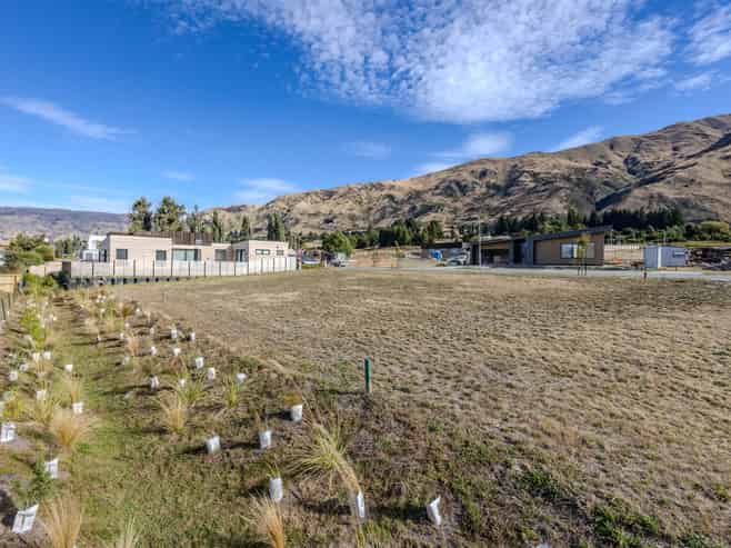 7 Stoneleigh Drive, Wanaka