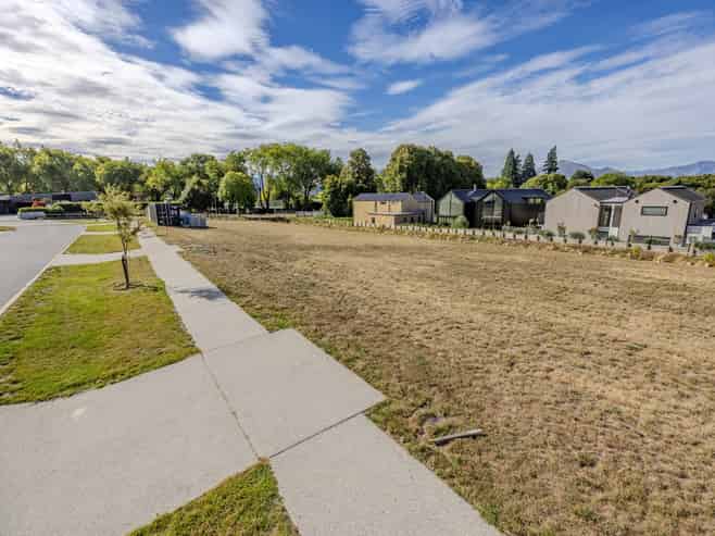 7 Stoneleigh Drive, Wanaka