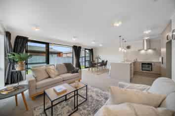 9 Roslyn Farm Street, Ramarama