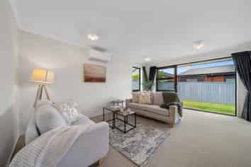 9 Roslyn Farm Street, Ramarama