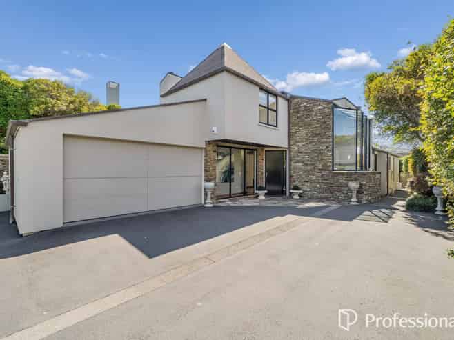 87 Waterloo Road, Central Hutt