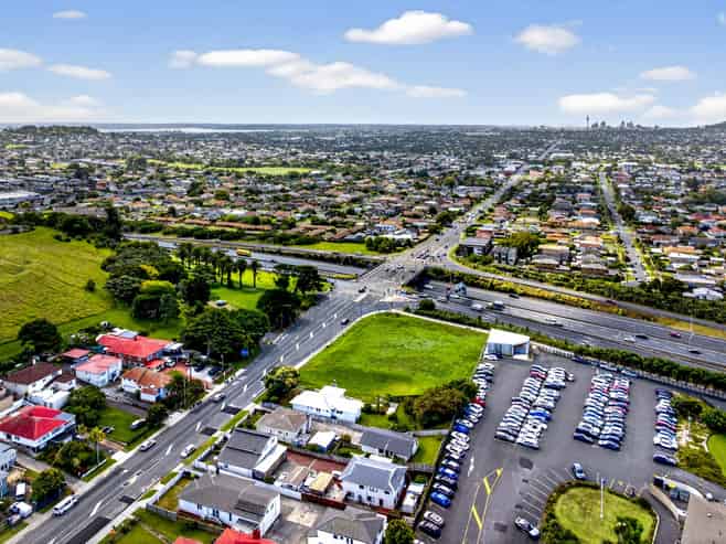 Unlock Auckland’s thriving growth corridor