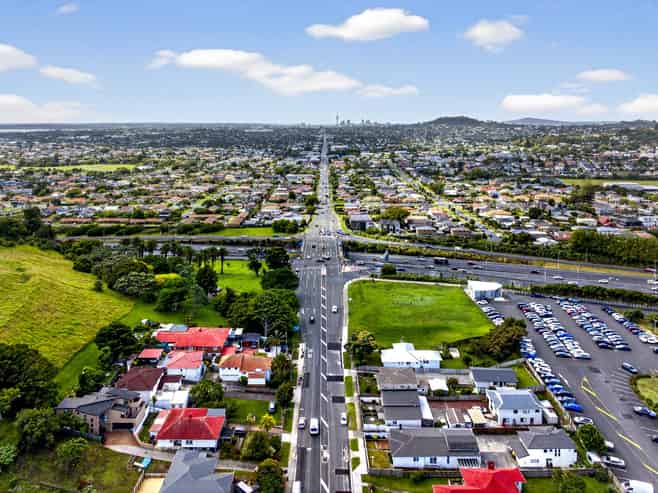 Unlock Auckland’s thriving growth corridor