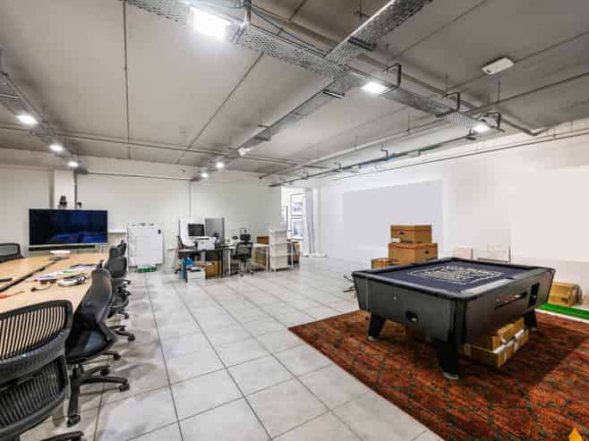 Versatile Parnell Showroom or Office