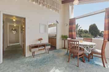 12D Davies Lane, New Plymouth Central