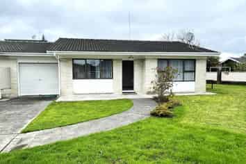 2/6 Papatahi Place, Henderson