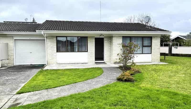 2/6 Papatahi Place, Henderson