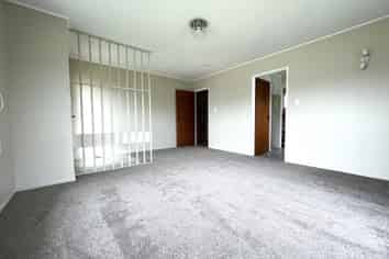 2/6 Papatahi Place, Henderson