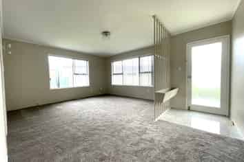 2/6 Papatahi Place, Henderson