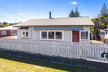 78 Matai Street, Castlecliff