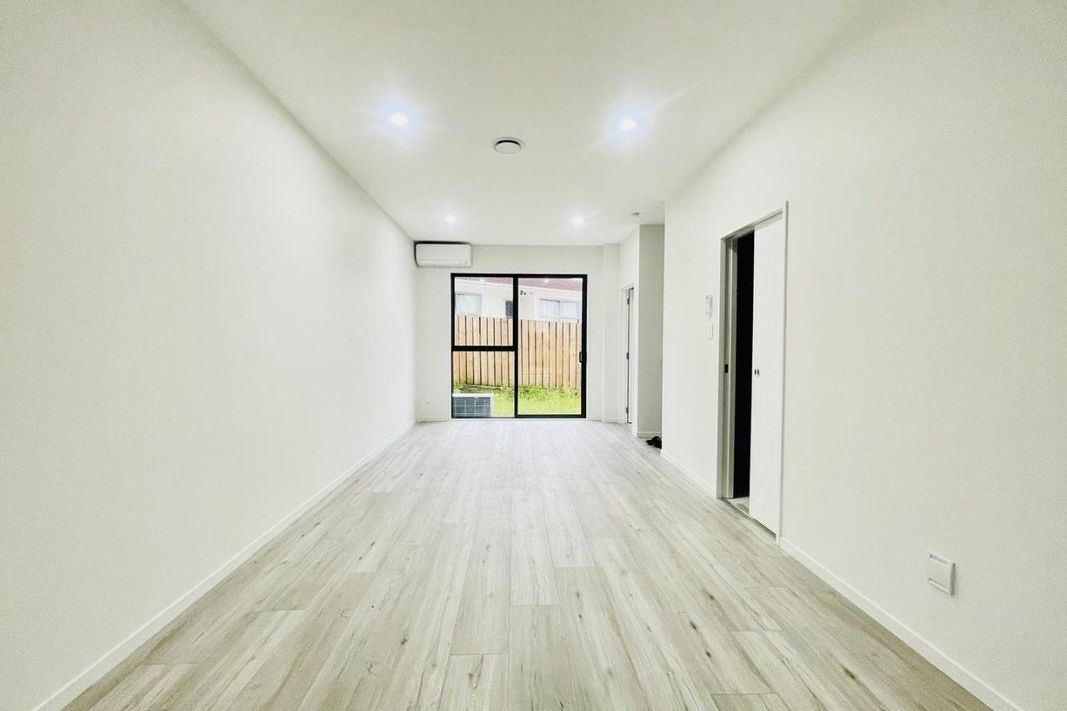 Modern 3-Bedroom Townhouse - Stylish, Spacious & Low Maintenance - Bild 2
