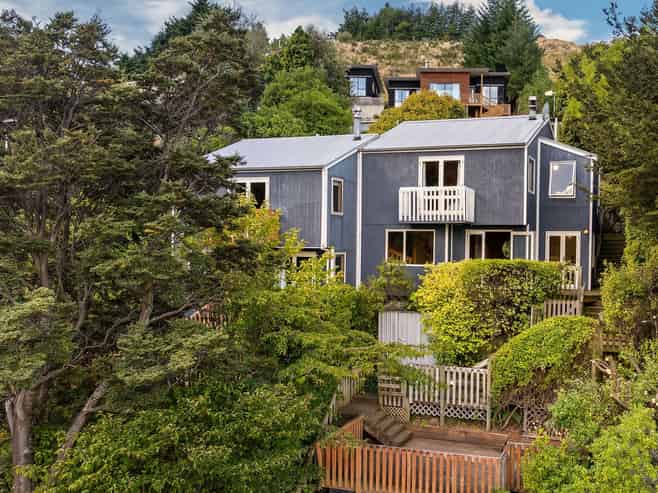 30A Mackinnon Terrace, Sunshine Bay