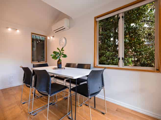 30A Mackinnon Terrace, Sunshine Bay