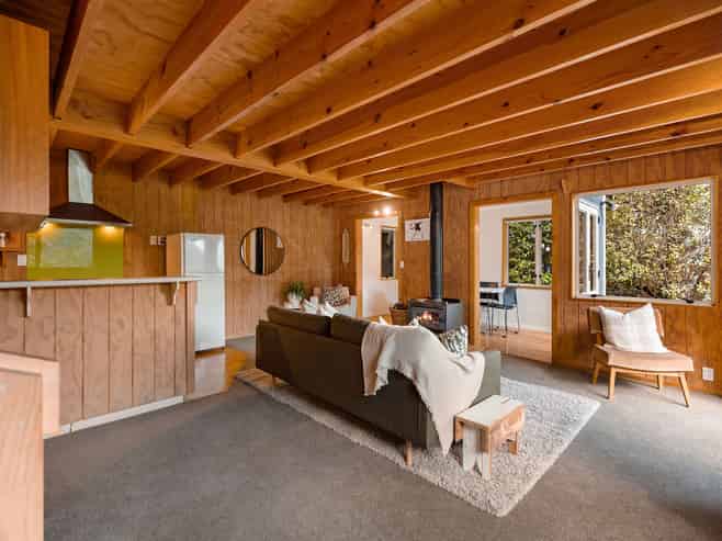 30A Mackinnon Terrace, Sunshine Bay