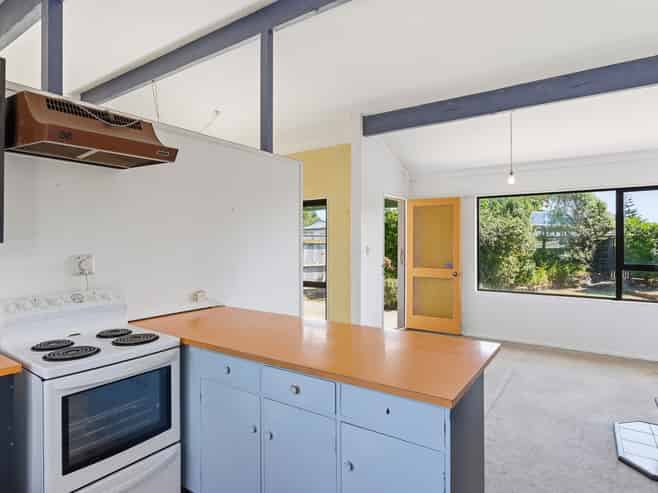 24b Olive Terrace, Paraparaumu Beach