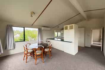 80E Tirimoana Road, Te Atatu South