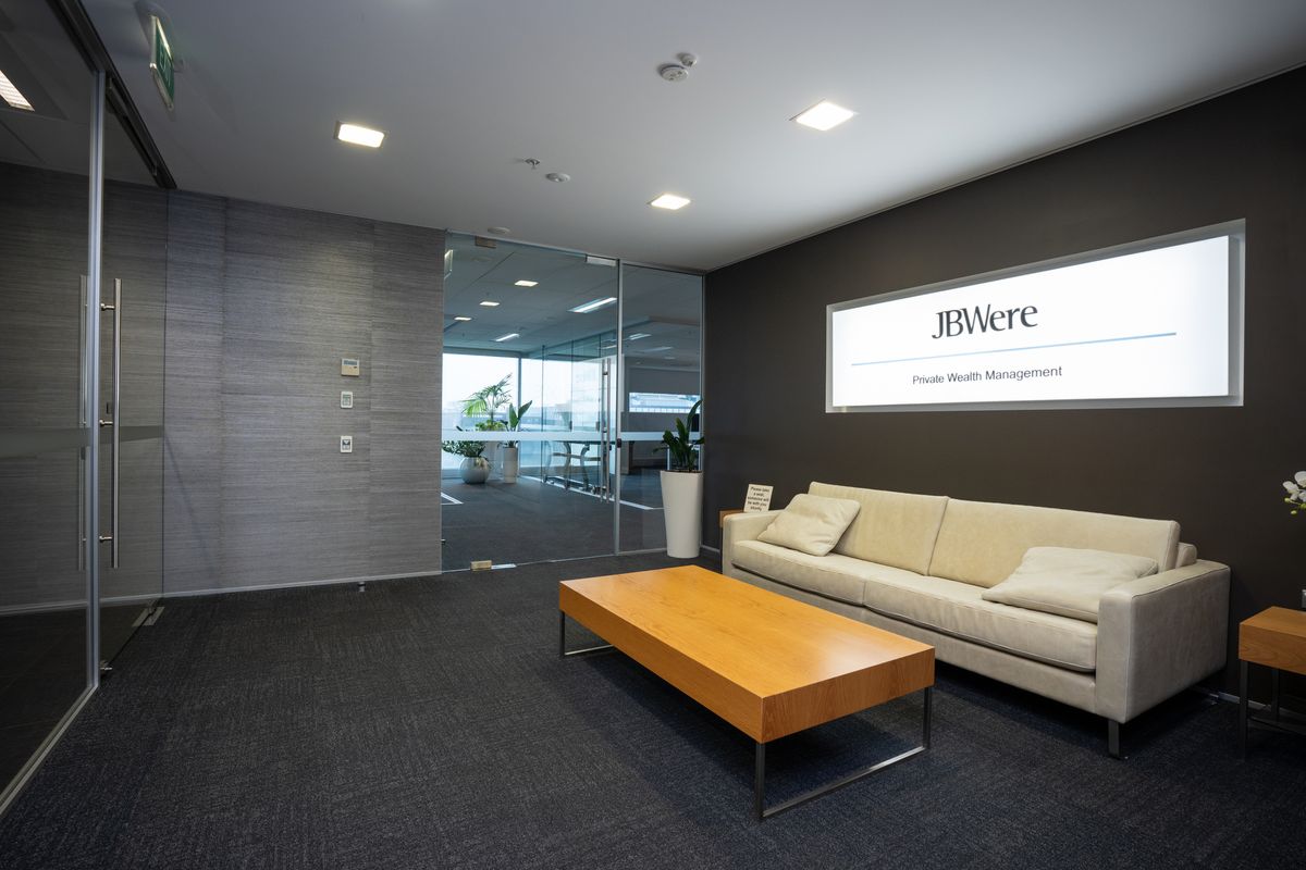'A' GRADE OFFICE PREMISES WITH AVON RIVER VIEWS – pohled 6