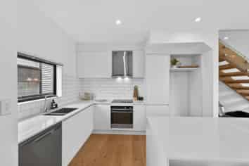 15/37 St Vincent Avenue, Remuera