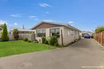 22 Brucefield Avenue, Netherby