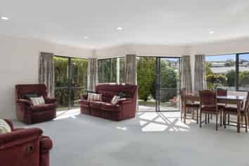 8 Lynwood Place, Tauranga Central