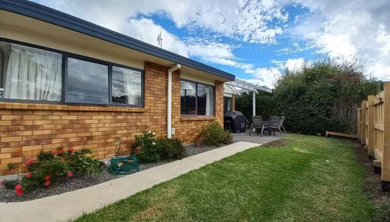 8 Lynwood Place, Tauranga Central