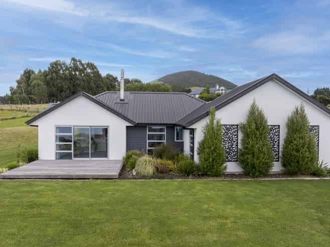 212 McMaster Road, Saddle Hill