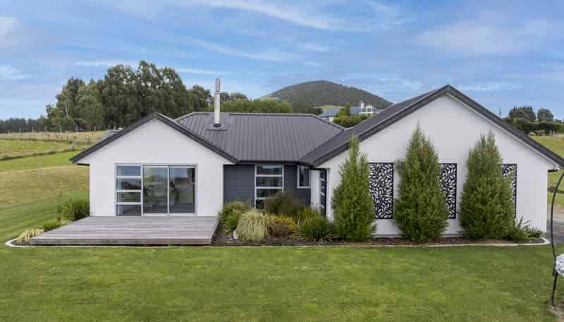 212 McMaster Road, Saddle Hill