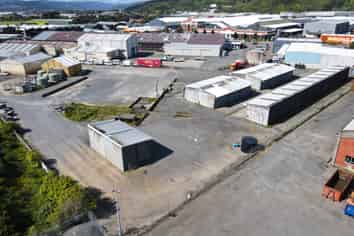 Complex of 26 Storage Units